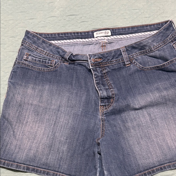 St. John's Bay Blue Denim Jeans - Picture 1 of 3